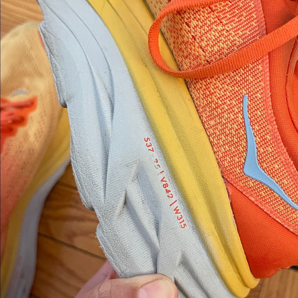 Hoka Men’s Bondi 8 Orange and Yellow Sneakers - Picture 9 of 12